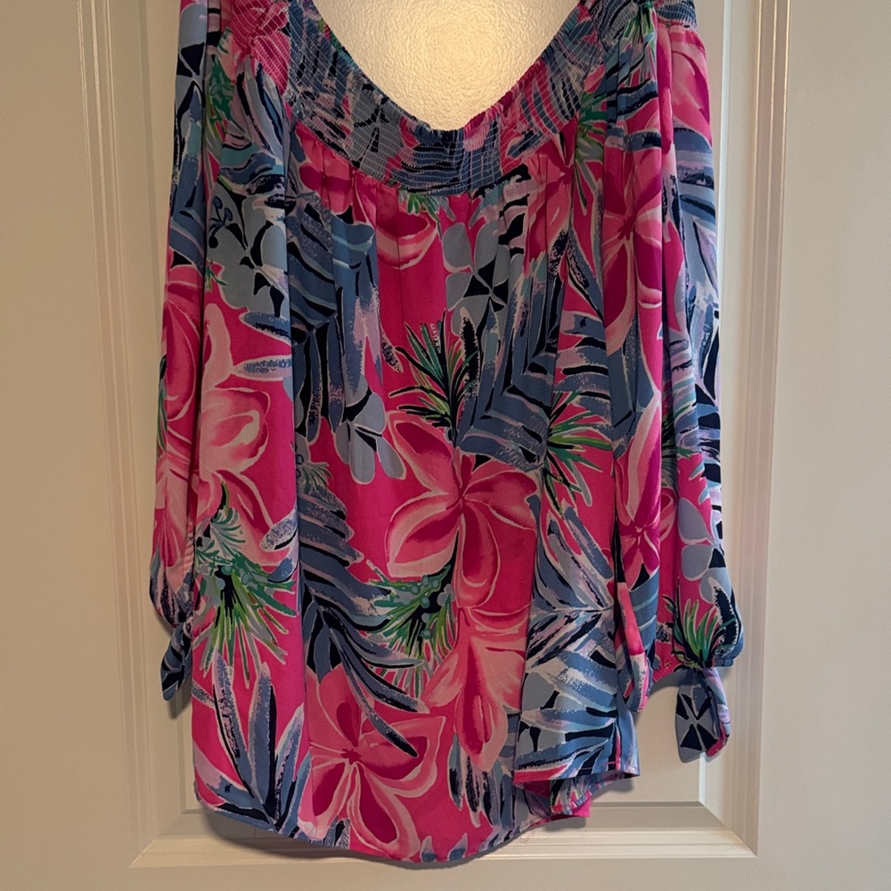 Lilly Pulitzer Off-shoulder blouse